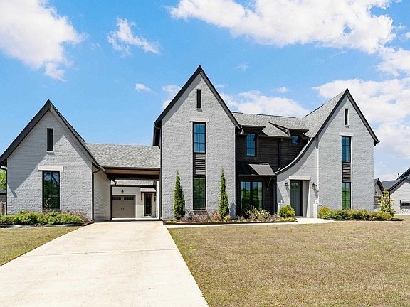 4th image of 2869 Blackridge Way