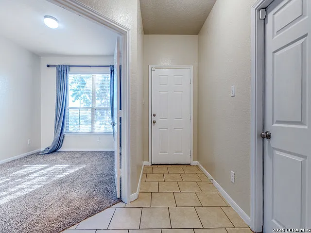 4 bed, 3.5 bath, 2753 sqft, $2,300 — Photo 3