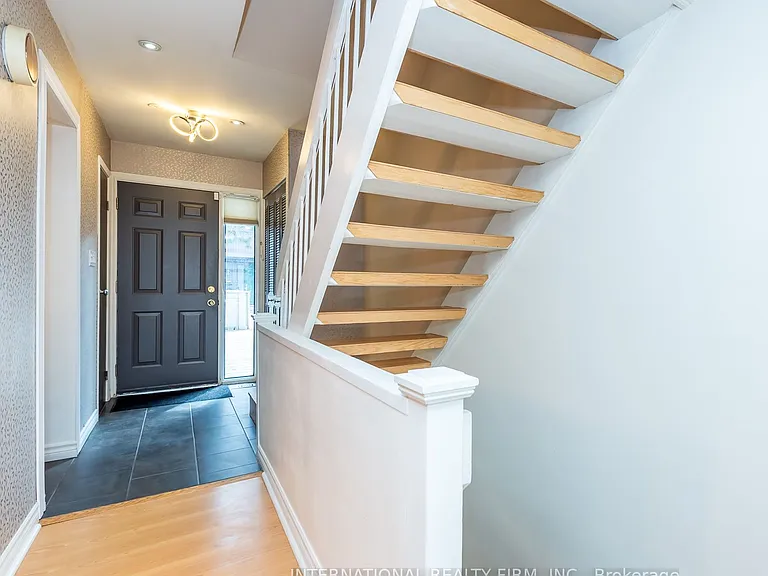 6855 Glen Erin Dr #15 — Photo 8
