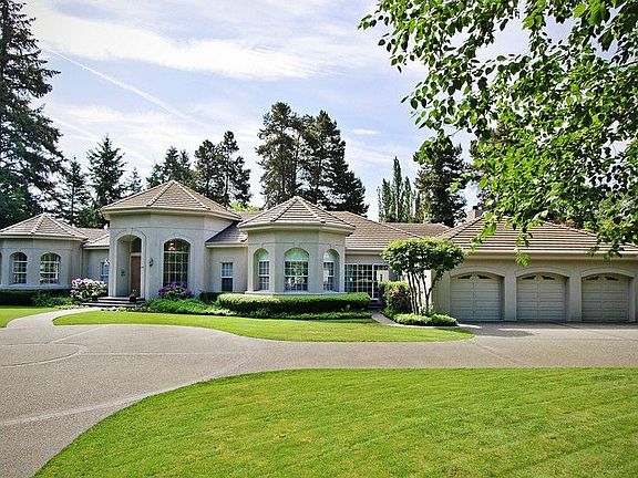 4th image of 70 Country Club Cir SW