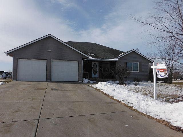 1st image of 525 Gold Coast Ln