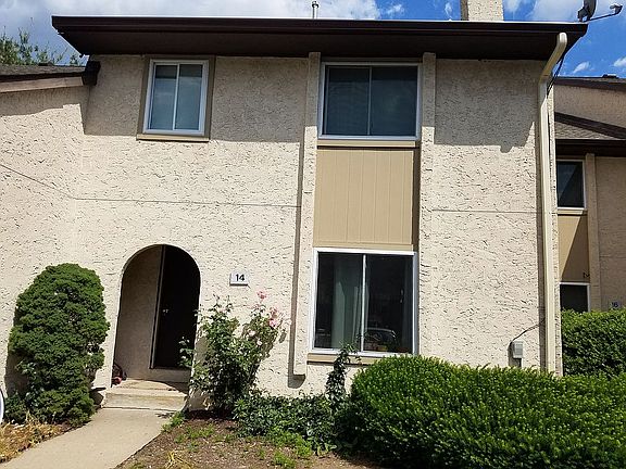 2nd image of 14 Thoreau Dr