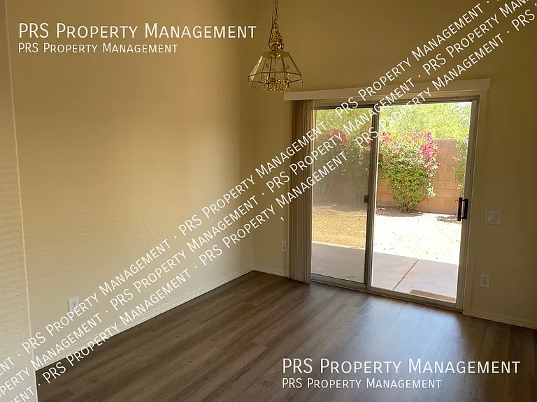 16031 S 40th Way — Photo 12