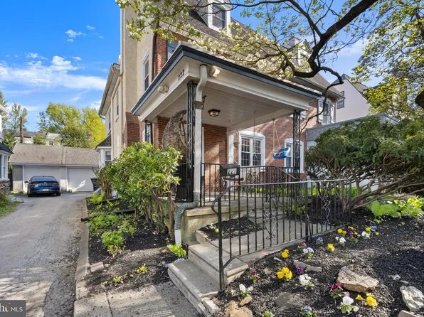 222 Upland Rd, Merion Station, PA 19066