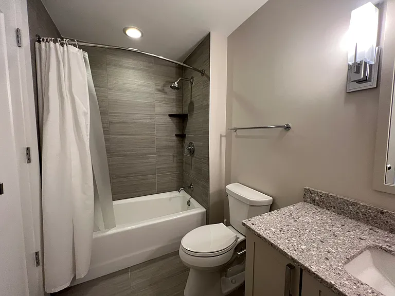 2nd Bathroom