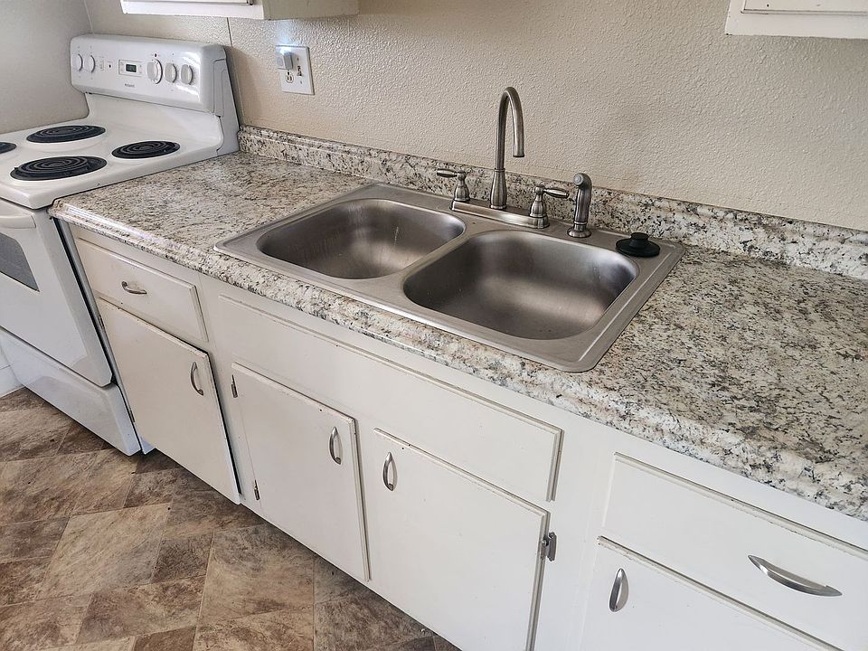 1st image of 1038 W Moreno St #0