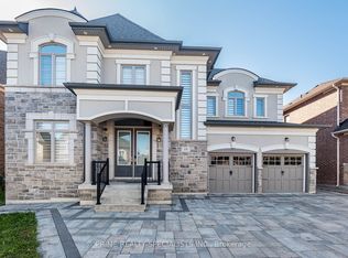 19 Cloverhaven Rd, Brampton, ON L6P4E4