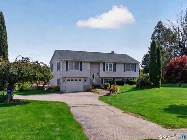 45 Wolf Den Drive, Pomfret, CT 06259
