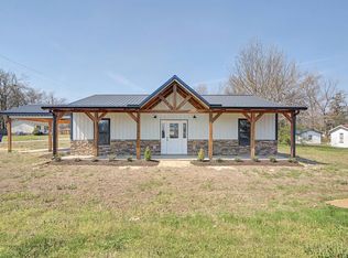 82 Massey St, Adamsville, TN 38310