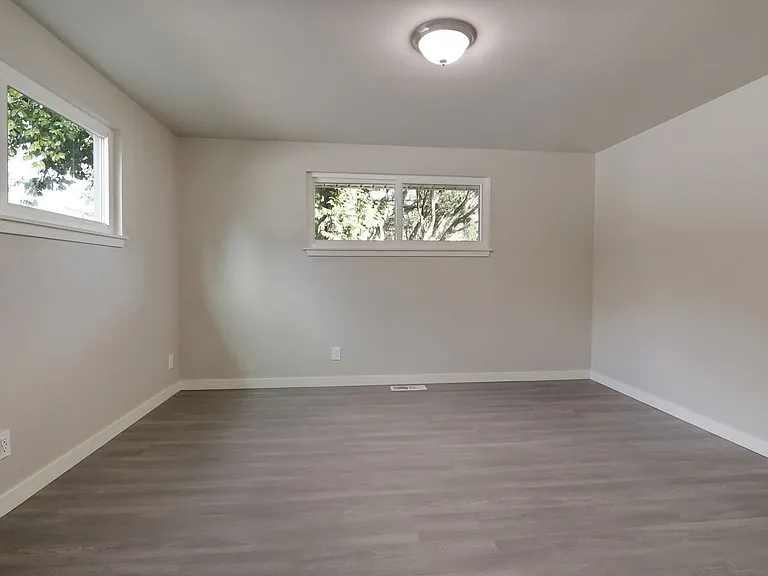 1625 Alder St SE — Photo 13