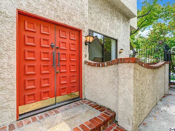 4th image of 300 N Isabel St APT 21