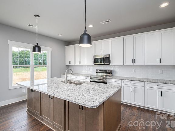 2nd image of 1349 Zeb Haynes Rd