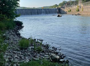 8B Riverside Dr, Mammoth Spring, AR 72554