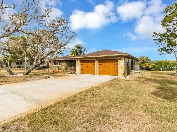 945 Bayshore Dr, Tarpon Springs, FL 34689