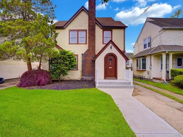 234 Sycamore Street, West Hempstead, NY 11552