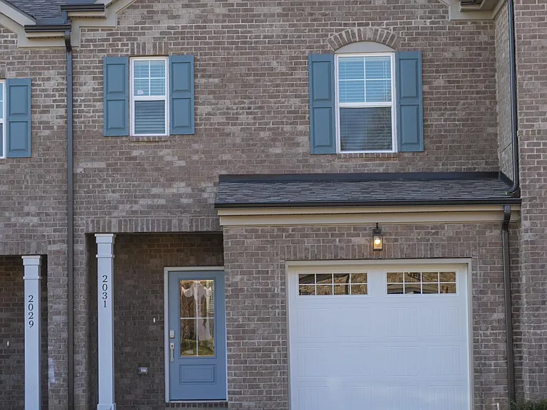 2031 Sperling Dr — Photo 1