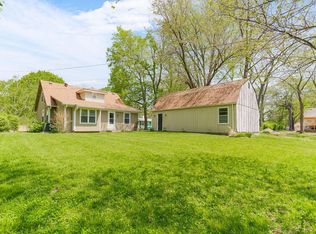 411 E Gudgell Ave, Independence, MO 64055