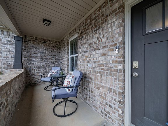 4th image of 2510 Celia Ct