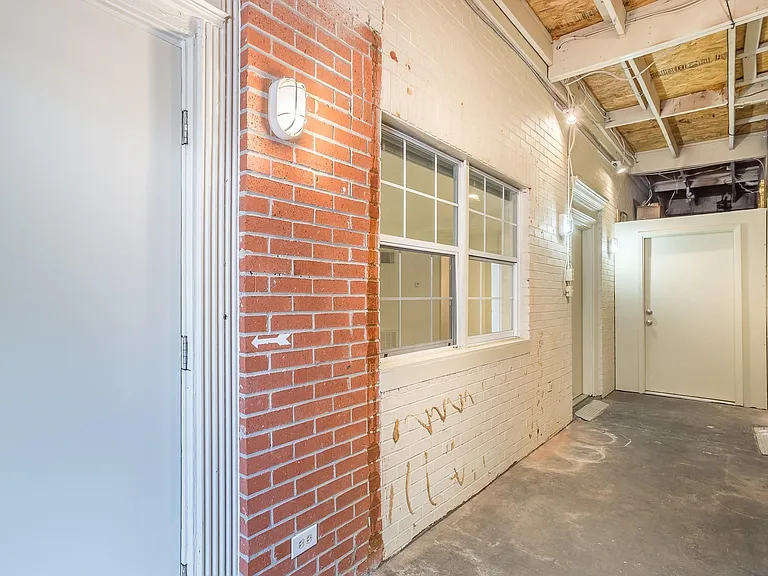 1420 W Alabama St #A — Photo 5