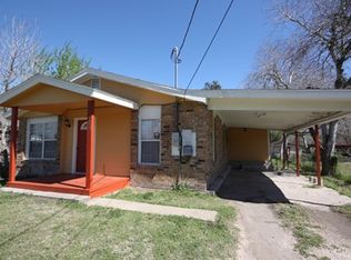 403 S Alta Vista St, Beeville, TX 78102