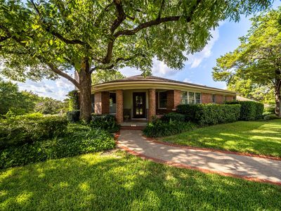 903 Bison Trl, Dallas, TX, 75208