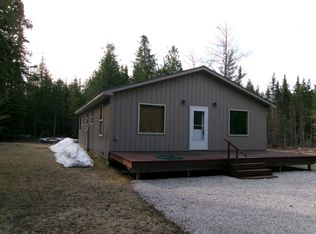 N6106 Borgstrom Rd, Naubinway, MI 49762
