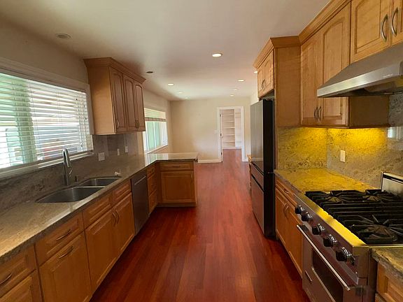 5th image of 13152 Ten Oak Way