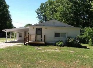 6509 Hivon Rd, Carleton, MI 48117