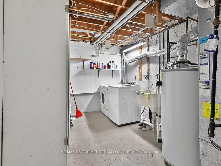 1444 Paddington Ct — Photo 34