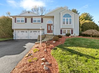 23 Robert Dennis Dr, Milford, CT 06461