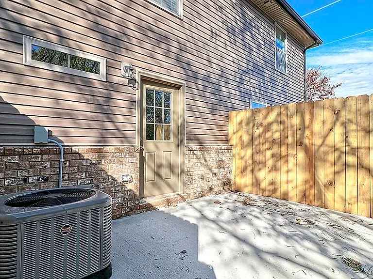 325F Landrum Pl — Photo 27
