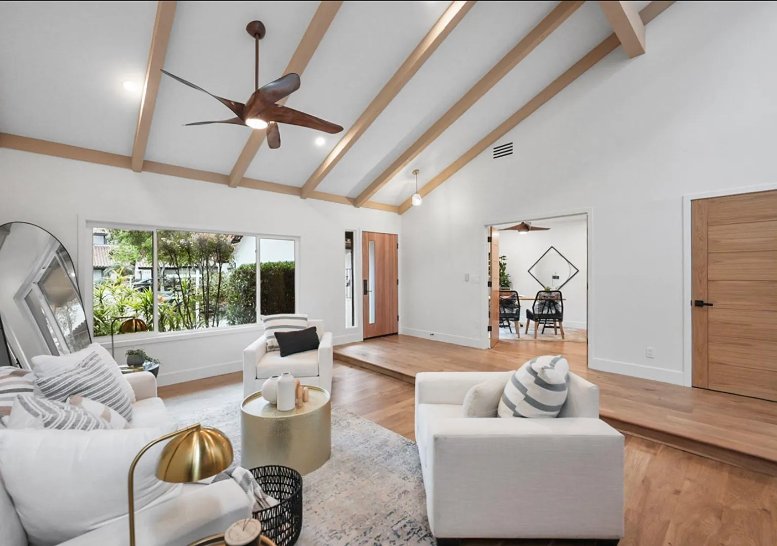 Renovated 4BR Solana Beach Home | 2,470 SF, Private Patios & 2-Car Garage — Photo 2