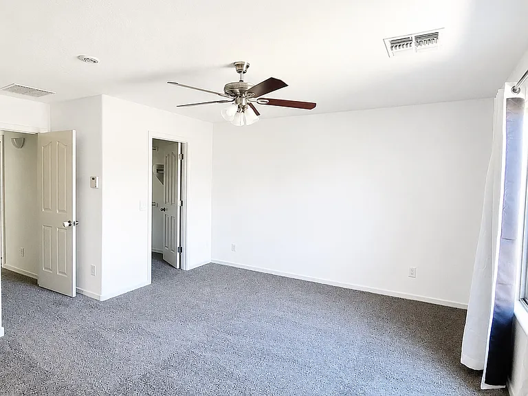 1096 W Desert Valley Dr — Photo 7