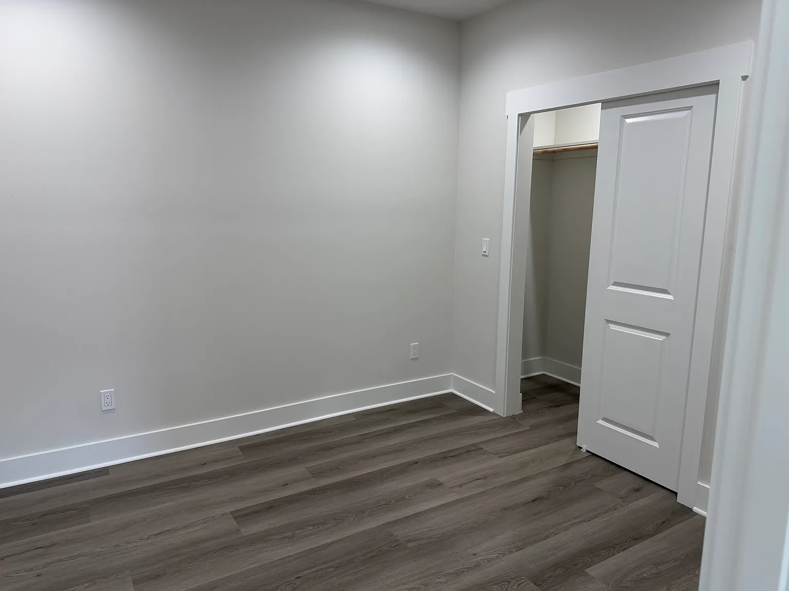 2 bed, 1017 sqft, $3,300 — Photo 1