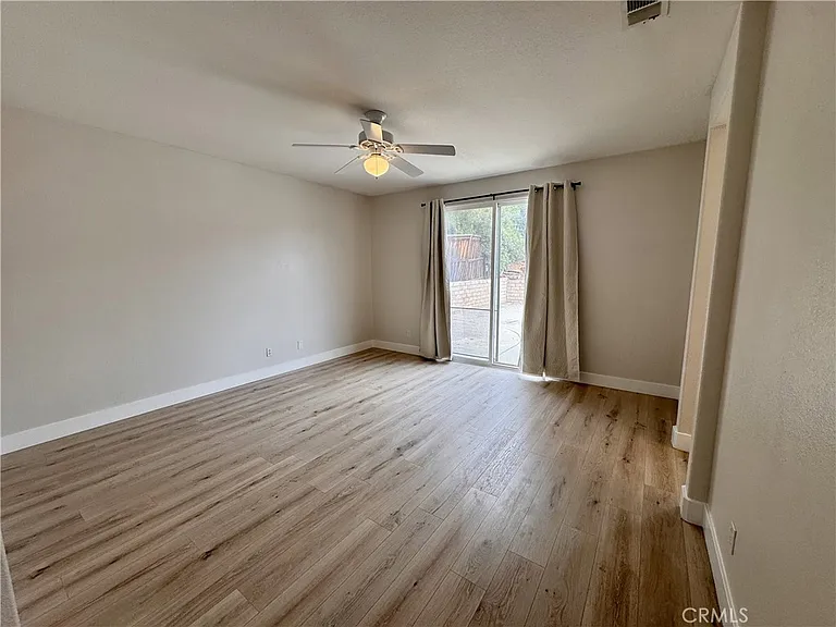 15068 Knollwood St — Photo 8