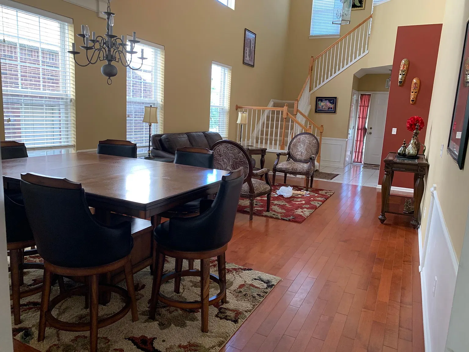4 bed, 3046 sqft, $4,495 — Photo 4