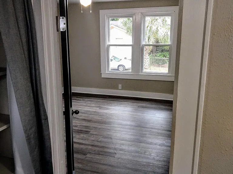 205 N M St — Photo 16