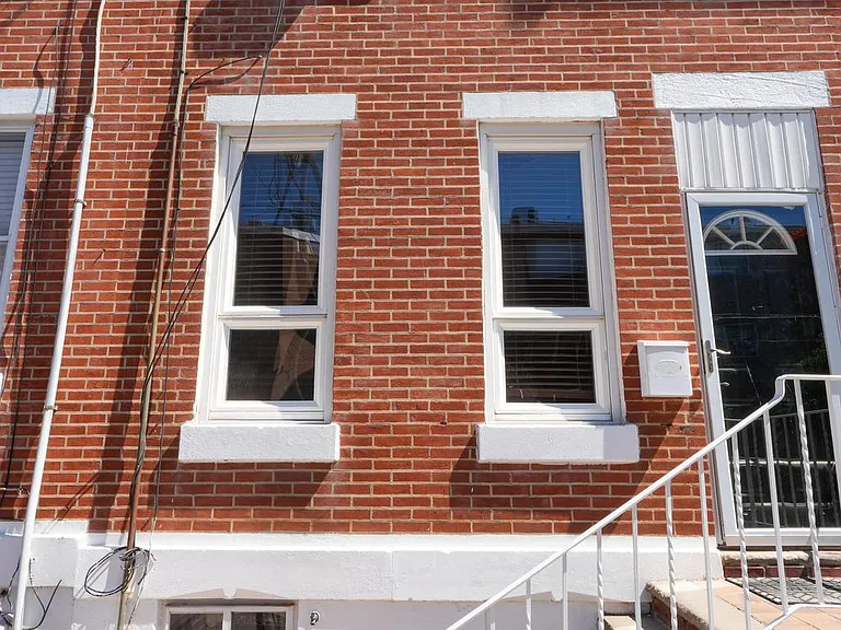 217 Moore St — Photo 1