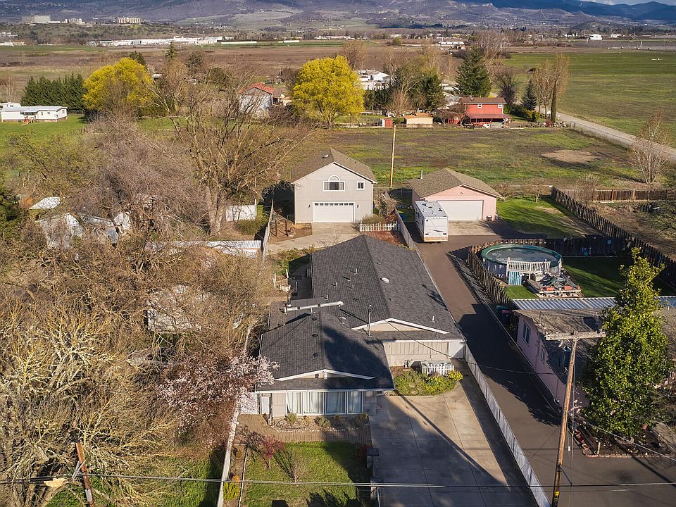 23212325 Kings Hwy, Medford, OR 97501 Zillow