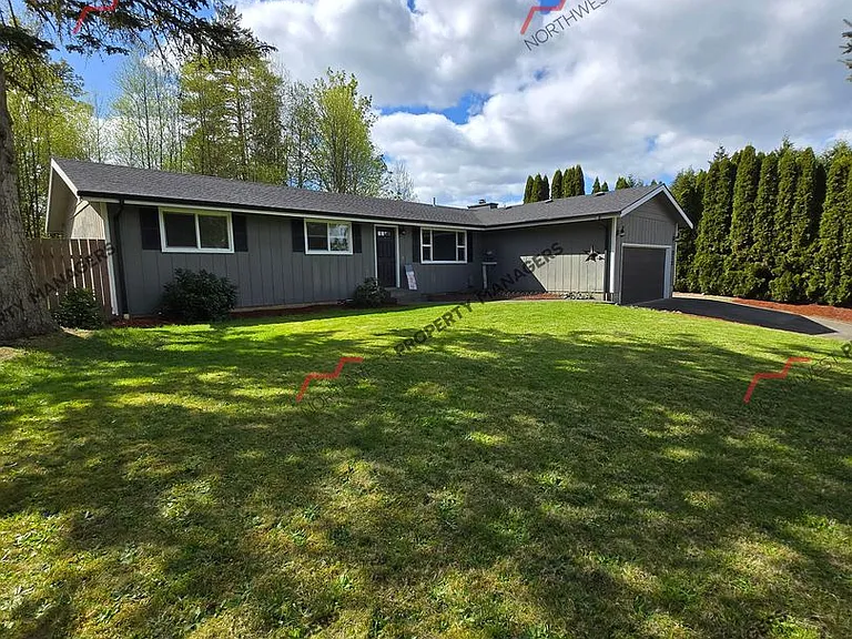 212 Galaxie Rd — Photo 1