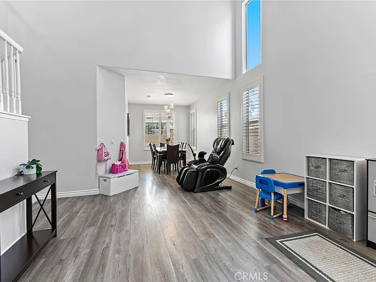 15881 Madelyn Ct — Photo 6