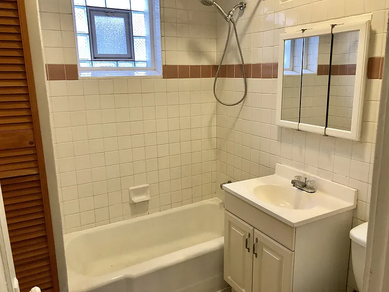 5219 N Christiana Ave #3F — Photo 5