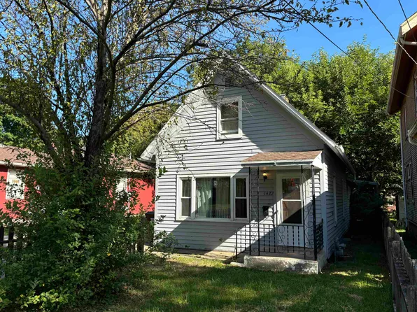 1422 Benton St, Rockford, IL 61107