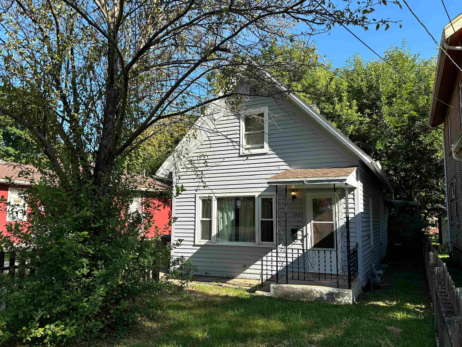 1422 Benton St photo 1