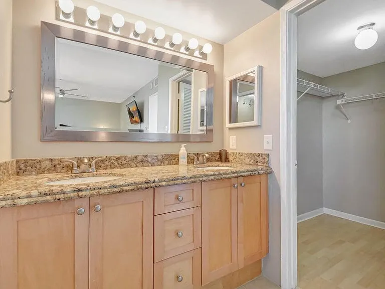 950 Lavers Cir #F309 — Photo 23