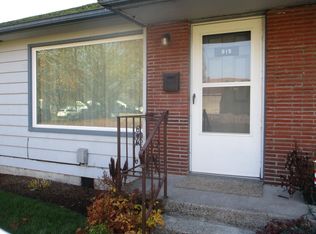 915 17th Ave, Longview, WA 98632