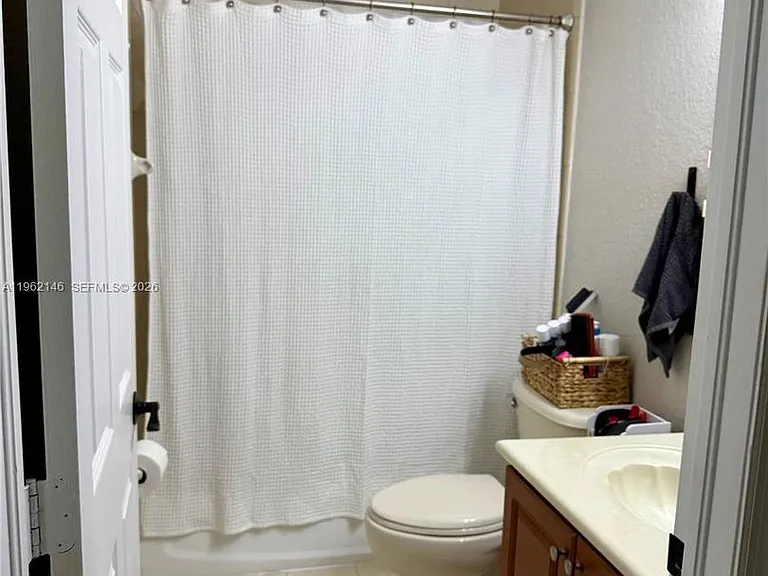 16811 NW 14th Ave #16811 — Photo 12