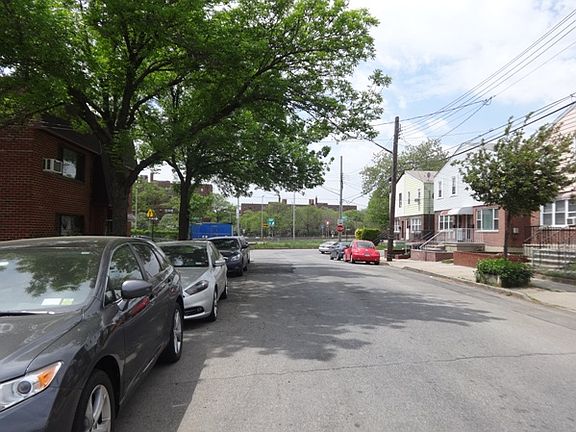 3rd image of 2876 Schley Ave.