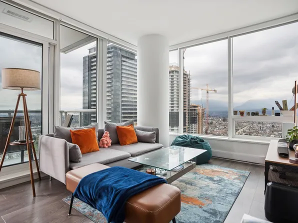 1955 Alpha Way #4609, Burnaby, BC V5C 0K6