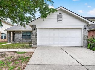 10426 Briar Patch St, Baytown, TX 77523